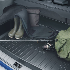 Črna protizdrsna podloga za prtljažnik